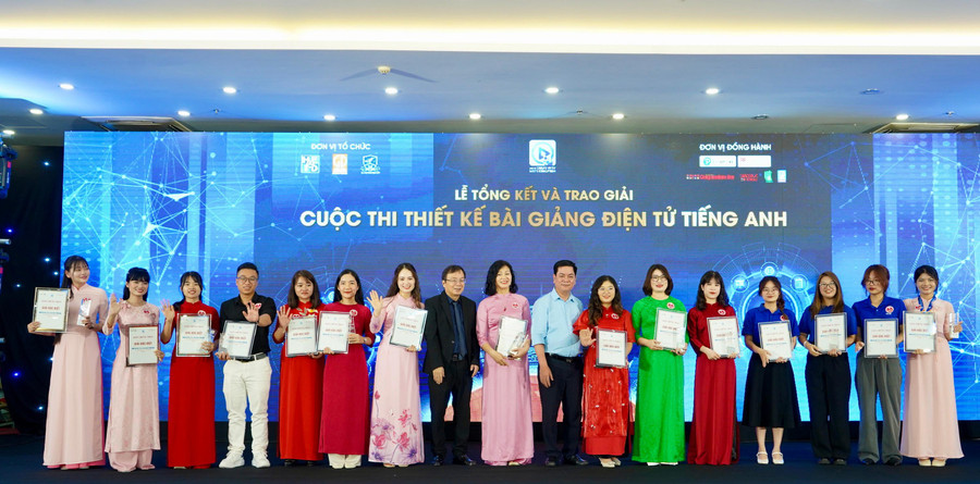 Trao giải Cuộc thi thiết kế bài giảng điện tử tiếng Anh